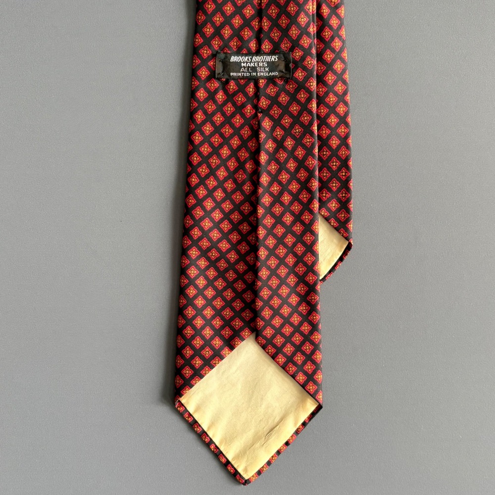 Brooks Brothers Makers All Silk Tie | Black Red‎ Gold | England Foulard - Picture 2 of 4